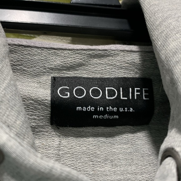 NWT Goodlife gray Sweater Hoodie Printed " NO BS"
Dr. Barbara Sturm Size M - Picture 2 of 7